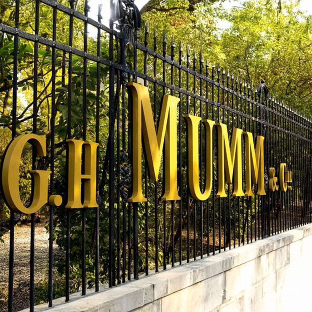 1827年創業シャンパーニュ マム コルドン ルージュ ブリュット 箱付 750ml