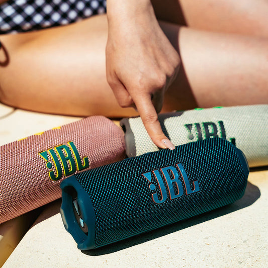 JBL　防水ポータブルスピーカーFLIP 7Blue