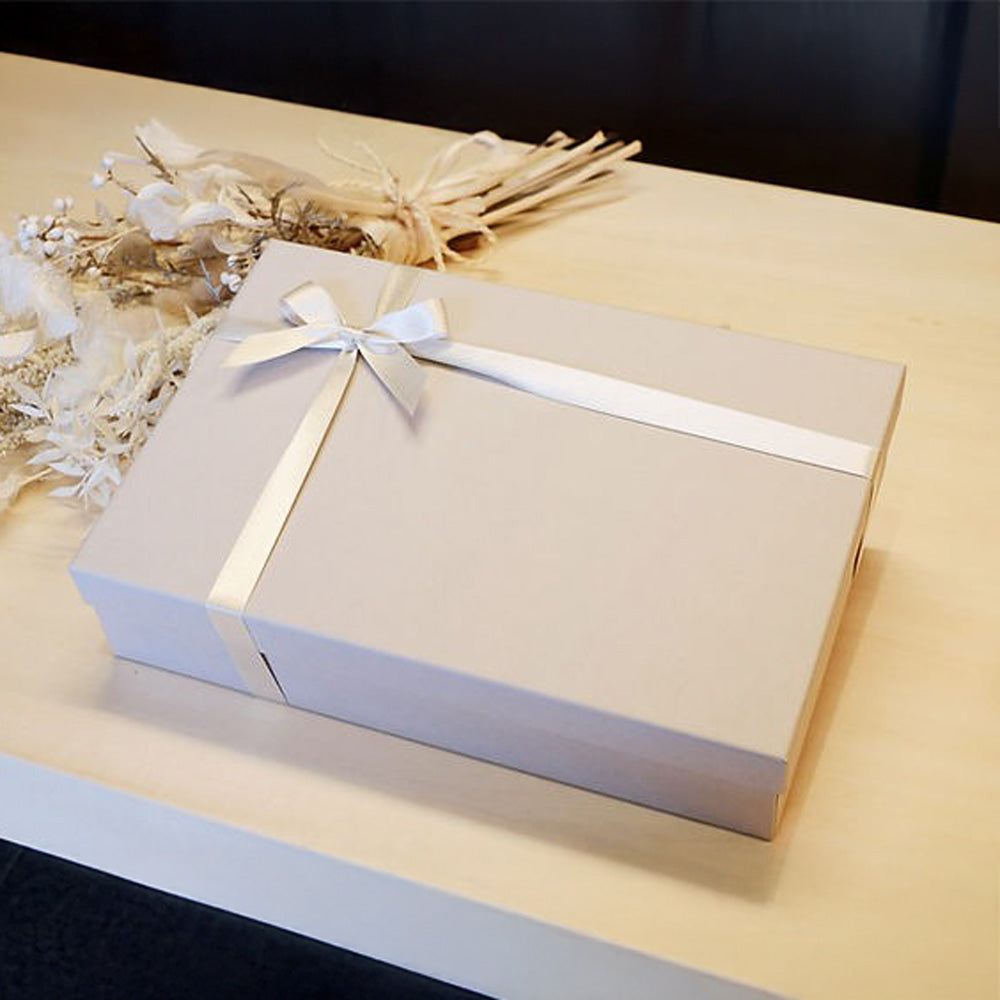 LIFE IS PATISSIER　焼き菓子詰合せ（M）