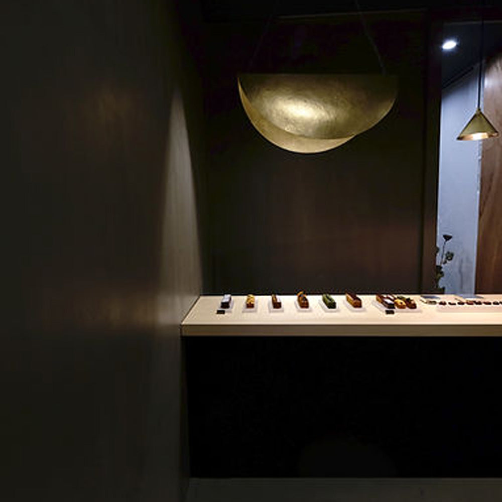 LIFE IS PATISSIER　リーフキャラメル缶