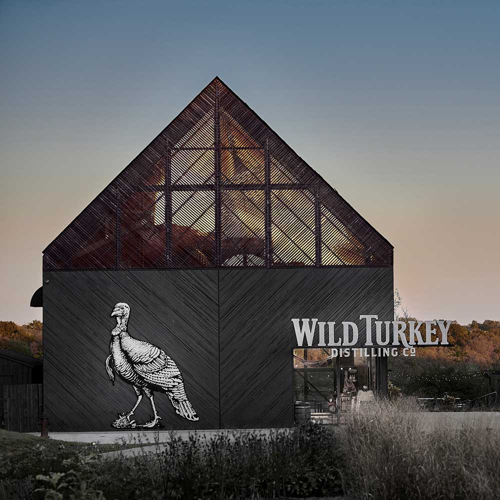 WILD TURKEY(ワイルドターキー)スタンダード 700ml(1本)